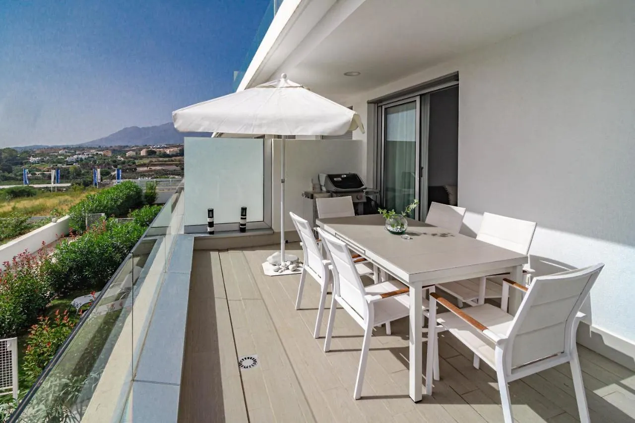 Apartamento Lm111A - Modern Flat, Amazing Views Estepona
